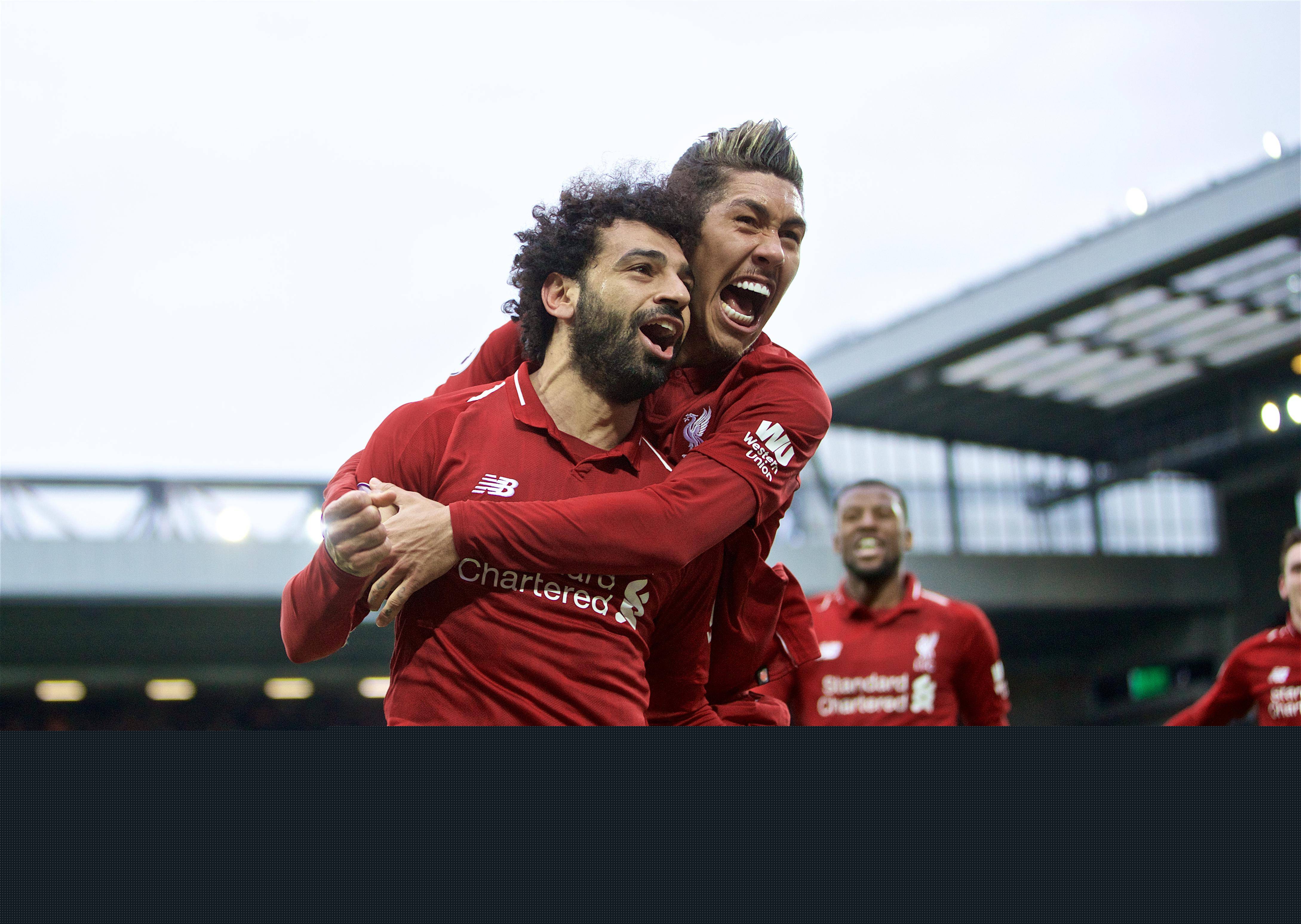 杜兰特远投三分命中，全场欢呼