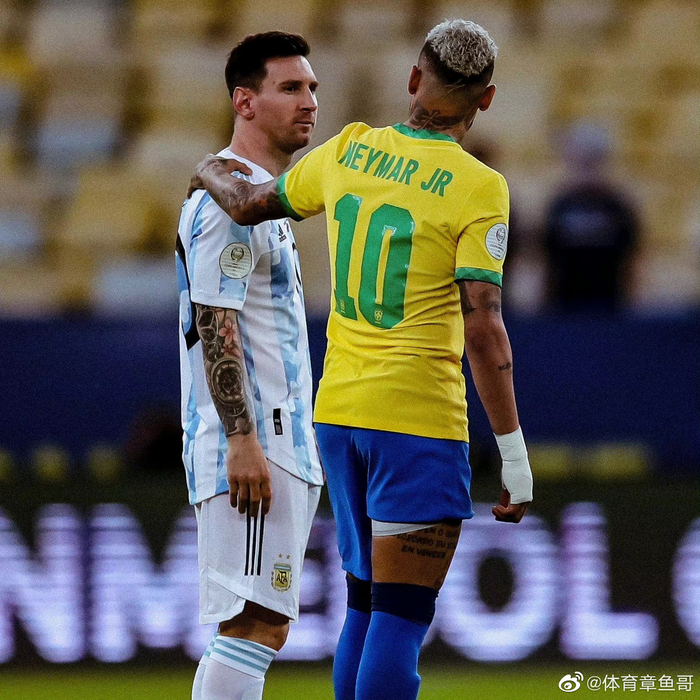 半场战报：柏太阳神0-3广岛三箭，热尔曼-良破门，东俊希建功