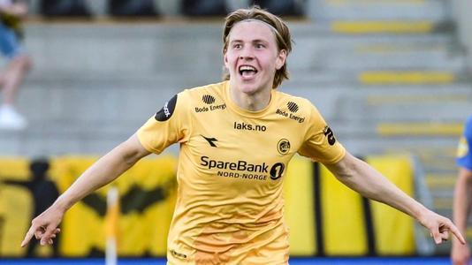 篮球勇士年轻球员表现亮眼