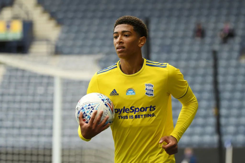 主场好起来了？热刺队史首次连续4个欧冠主场保持零封（热刺欧冠主场四连零封创队史首例，主场回暖了吗？）