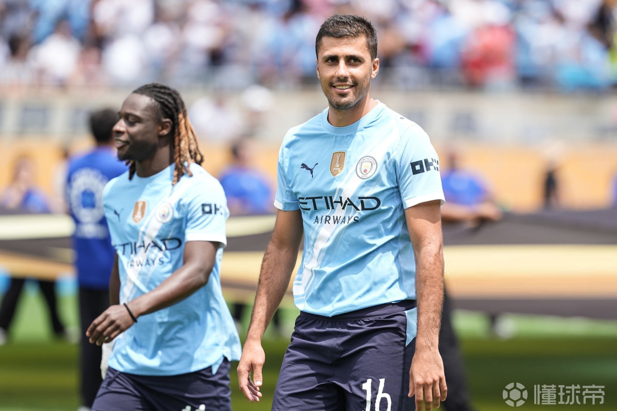 FIFA将试验防诈伤新规：球员恢复后等2分钟才能重新进场