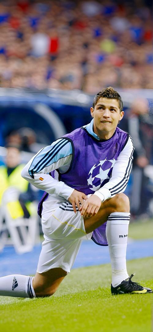 媒体人：苏超一些队给球员开的薪水远高于中甲水平（媒体人：部分苏超球队球员薪资远超中甲水平）