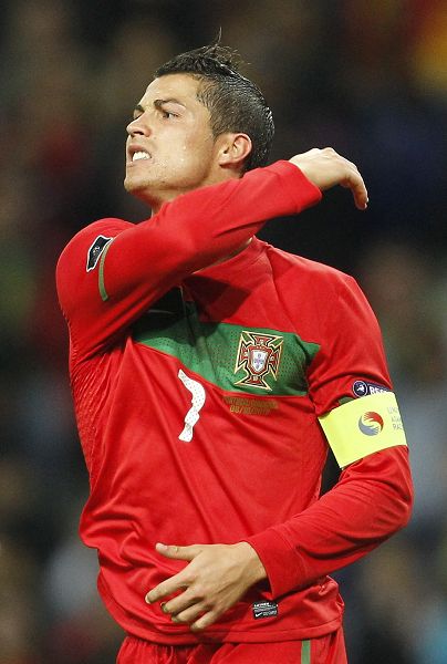 主持人爆料：麦金在圣米伦时，曾被队友扔出的训练杆刺伤大腿