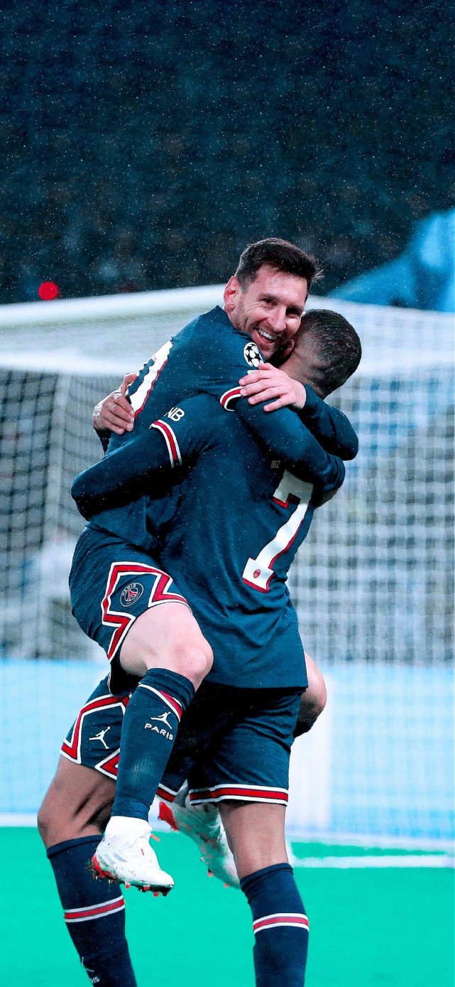 拉比奥出战的4场意甲米兰不败仅丢1球，缺阵7场仅3胜且丢8球