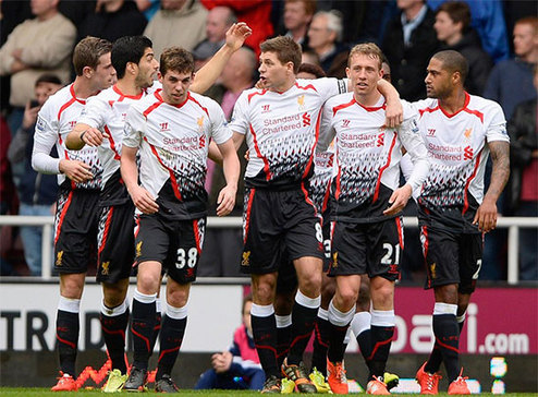 维持原判！布朗突破肘倒翟晓川后者阻挡 许利民交涉挑战也是失败