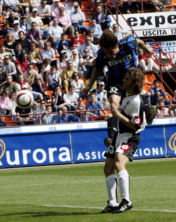 哈兰德4次英超对阵水晶宫都有进球，这四场交手曼城战绩3胜1平（哈兰德英超对阵水晶宫四战全进球，曼城取得3胜1平）