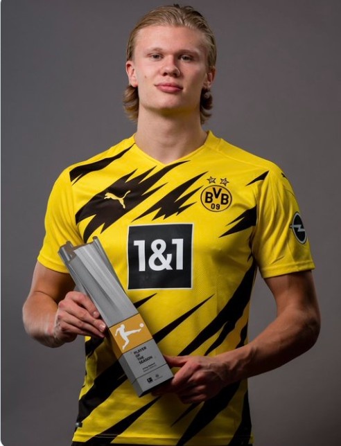 辽宁男篮王哲林连续得分超35