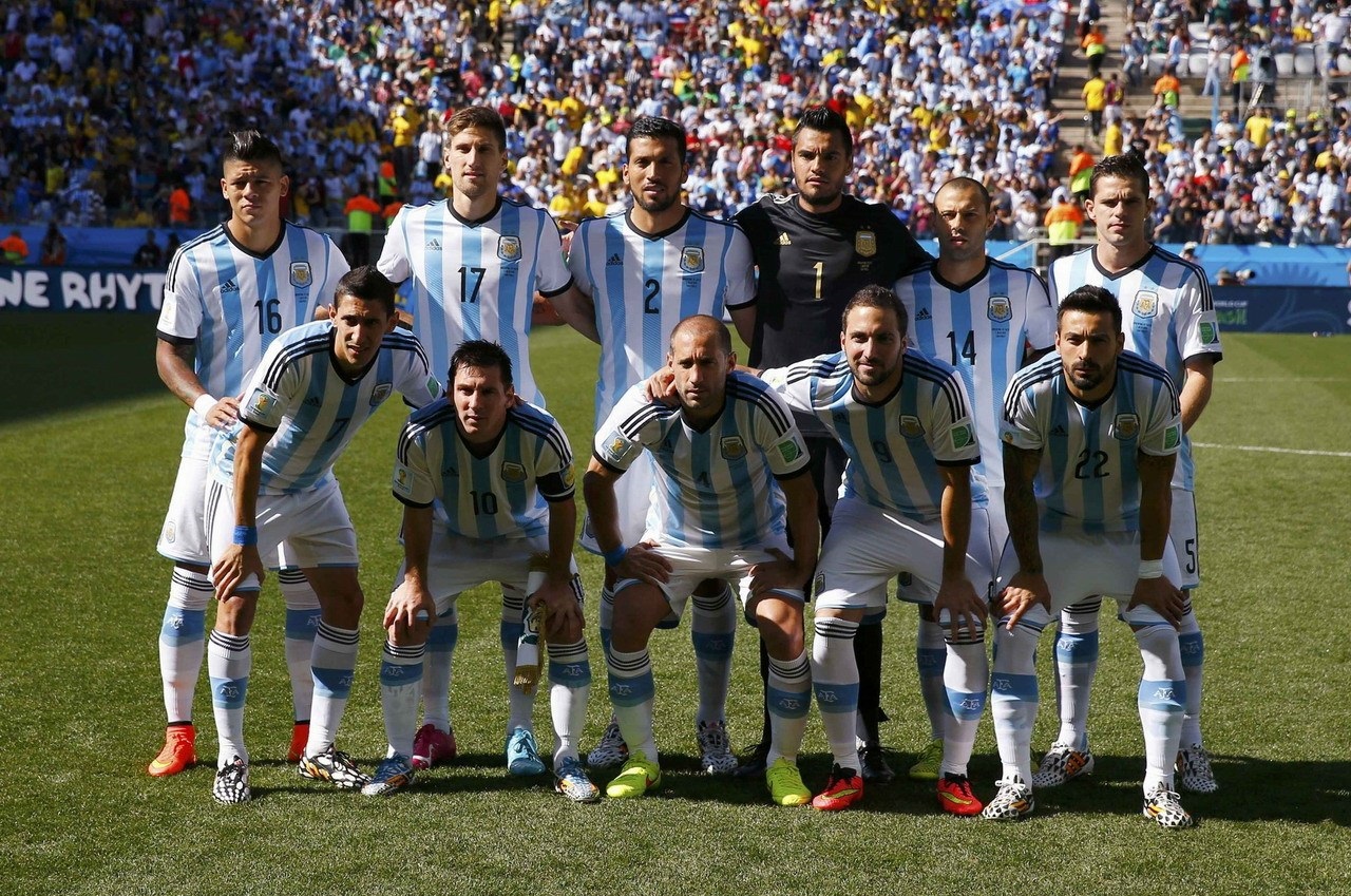 后腰全场传球成功率达 92%，表现全面