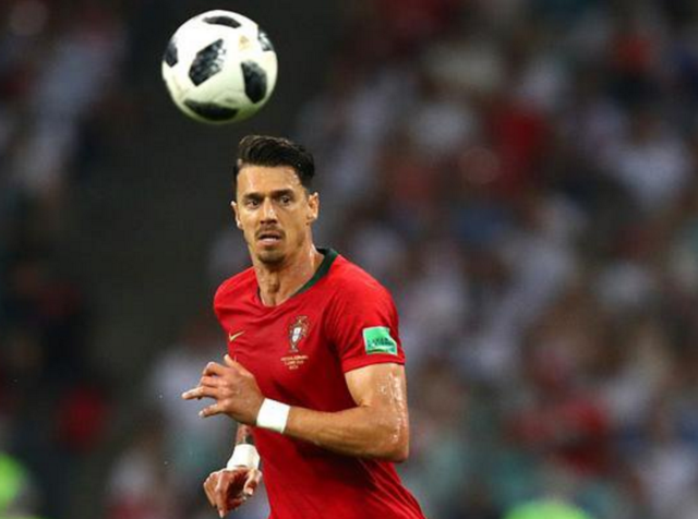 队报：尼斯有意租借法鹰前锋瓦希，塞维利亚也加入竞争（队报：尼斯盯上租借法鹰射手瓦希，塞维利亚亦加入争夺）